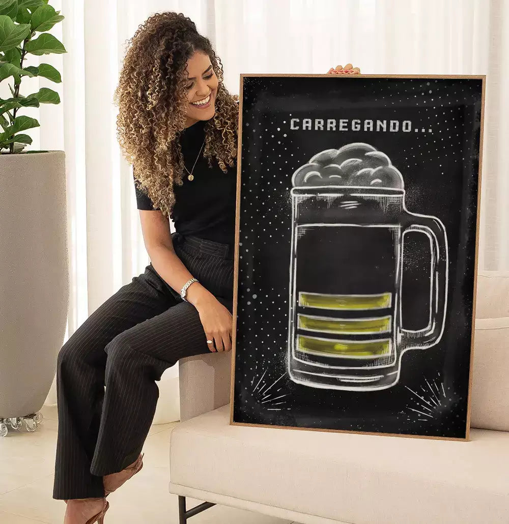 Quadro Decorativo Cerveja Carregando Estilo Giz em Lousa · foto 5
