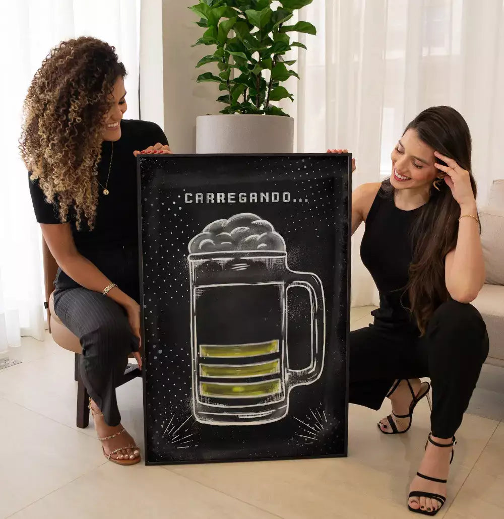 Quadro Decorativo Cerveja Carregando Estilo Giz em Lousa · foto 3